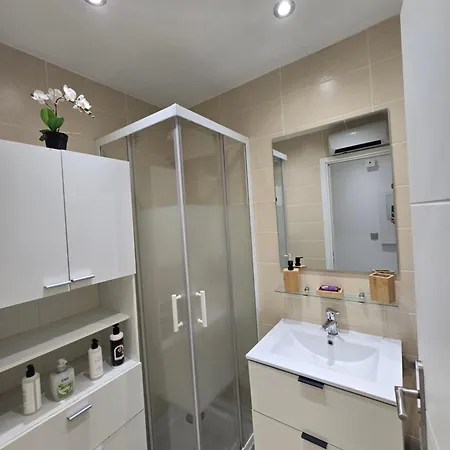 Apartment Sunny Prom *